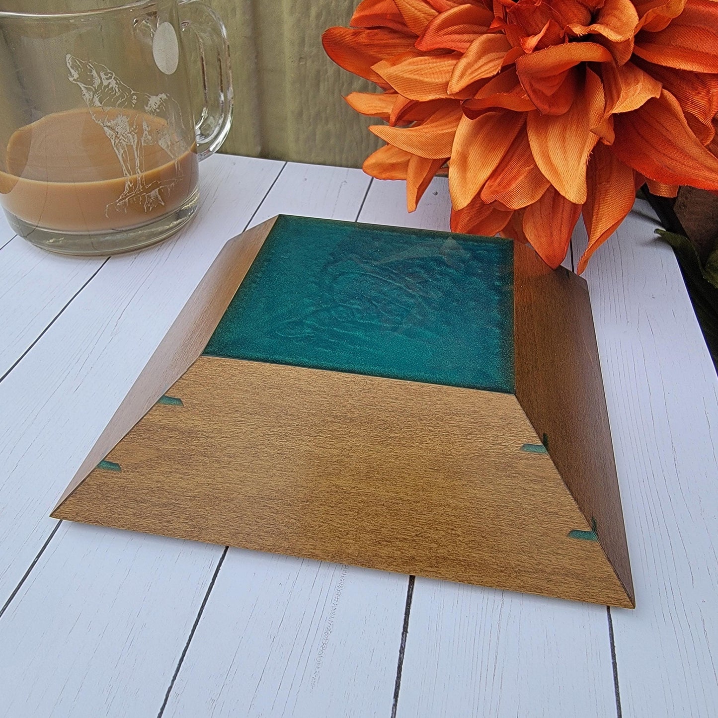 Handmade Wooden & Resin Decorative Dish – Unique Home Decor, Jewelry Holder, Catch-All Tray