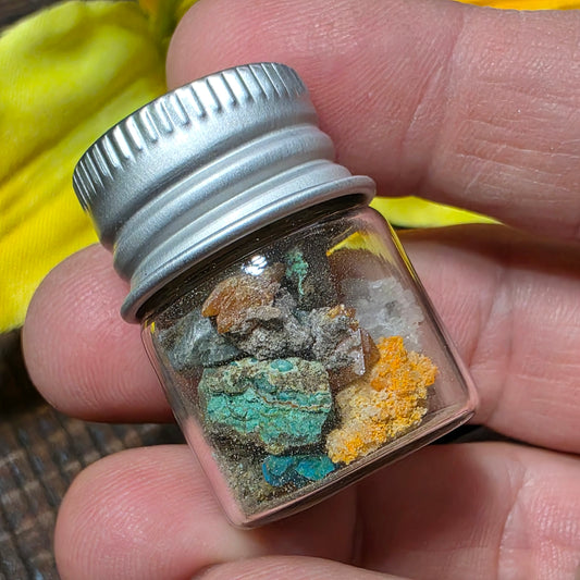 Arizona Rocks! Mini AZ Mineral Mix in Glass Jar, Raw Rough Natural Rock Pieces, Small Geology Gift